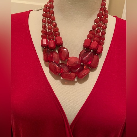 Catherine’s Curvy Collection faux wrap red dress with side ruge & ruffle size 4X - Picture 6 of 8